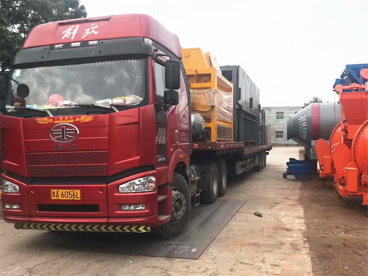 中原機器HZS240攪拌站今日發(fā)往駐馬店