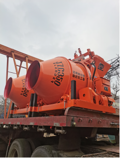 2臺JZC350攪拌機發(fā)往四川