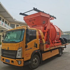 JZC1000型攪拌機發(fā)往湖南